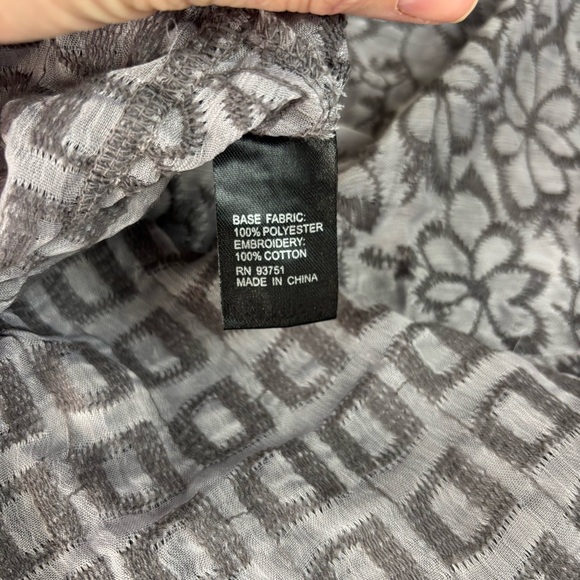 Casual Express Women Gray Floral Embroidery Open Cardigan Sweater M Lightweight - Picture 6 of 7